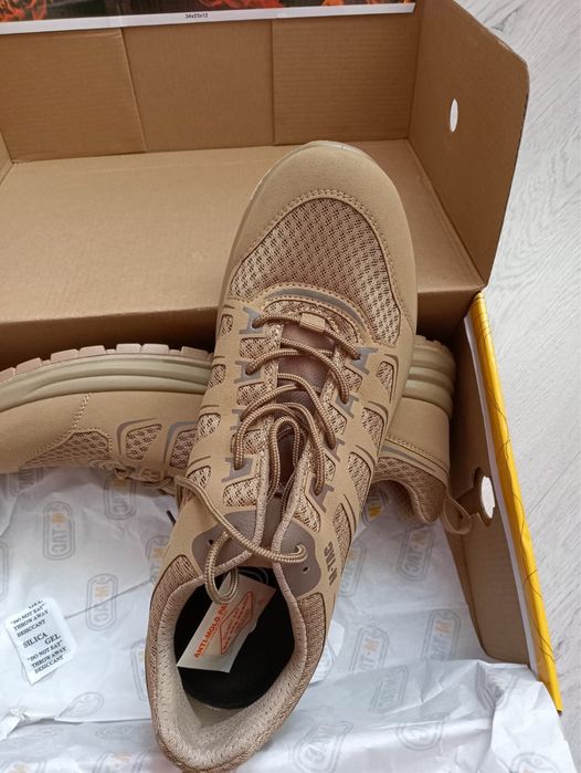 Нові чоловічі тактичні кросівки