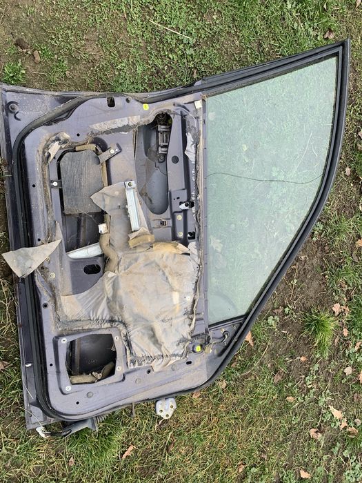 Двері Міцубісі Галант 8