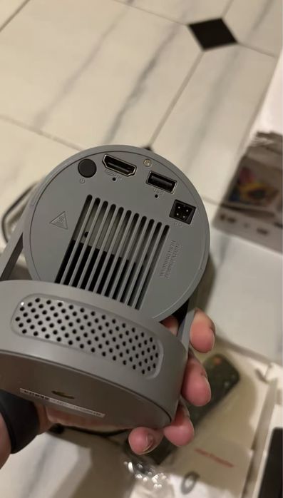 Projetor HY300Pro+ Mini — NOVO (usado só para teste) | 70€