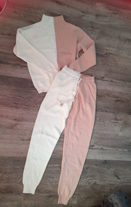 Komplet damski sweterkowy