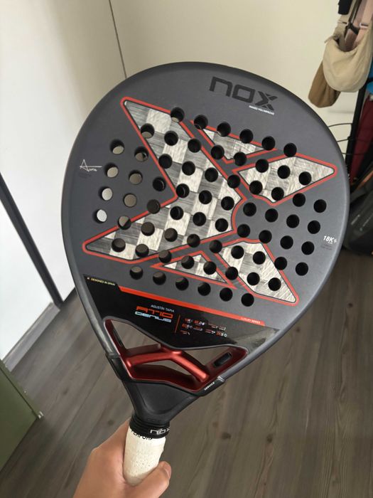 Raquete de Padel | NOX AT10 Genius 18k Alum 2025