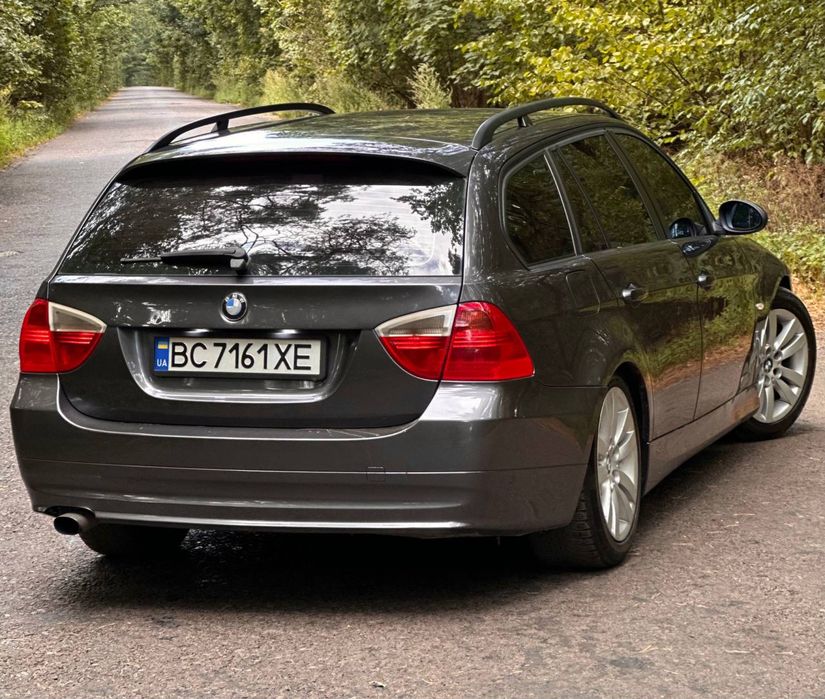 BMW 3 e91.