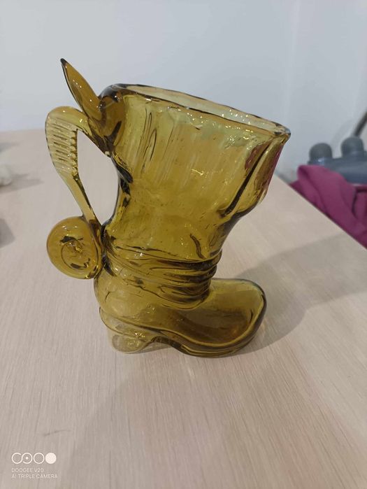 But szklany żółty PRL.