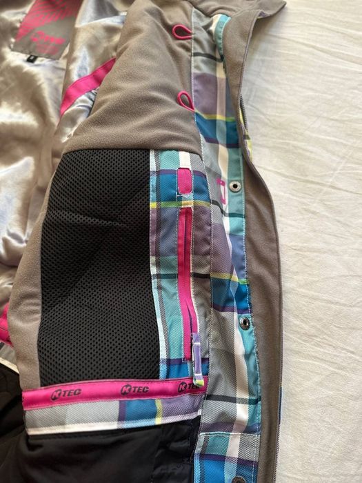 Яскрава жіноча  лижна /сноубордична куртка K-TEC клітинку розмір S