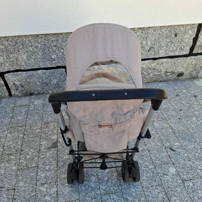 Carrinho de passeio em bom estado