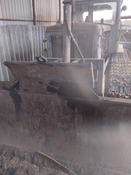 Продам трактор т-74.