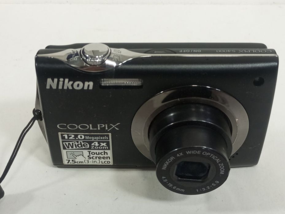 Nikon COOLPIX S4000 (良品） Фотоапарат Nikon Coolpix S4000 Silver купити на ROZETKA | Чудова