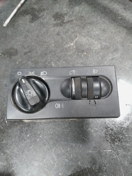 Przełącznik świateł VW T4 7D0941531E