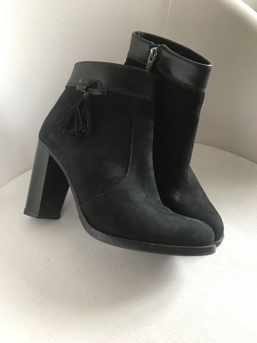 Botki damskie zamszowe Lasocki r. 38/24