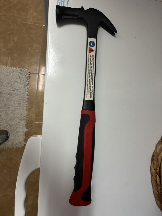 Martelo  japones importado ultra leve magnetico para pregos , NOVO