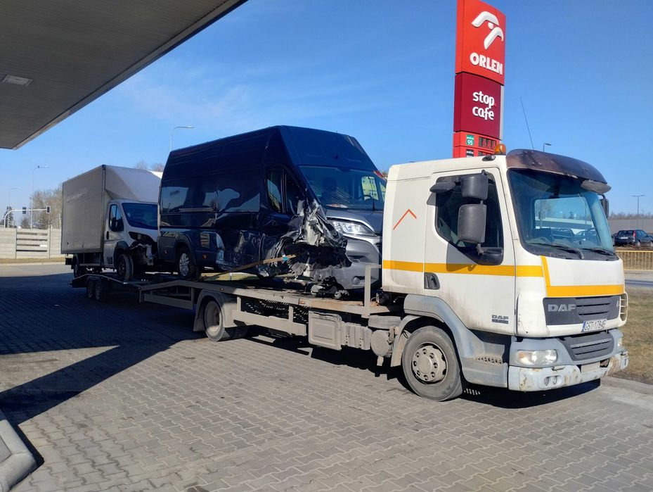 pomoc drogowa autolaweta transport usługi