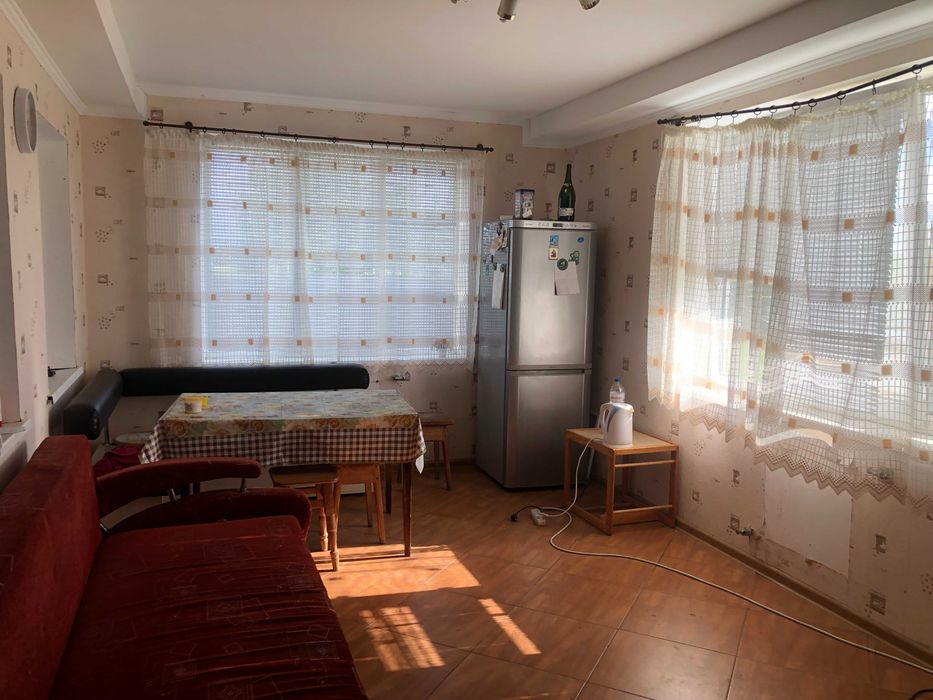ПРОДАМ будинок та земельну ділянку в с. Ніжиловичі