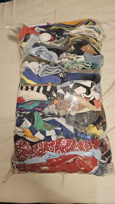 Dwa worki z ubraniami dla dziecka rozmiar od 86 do 98