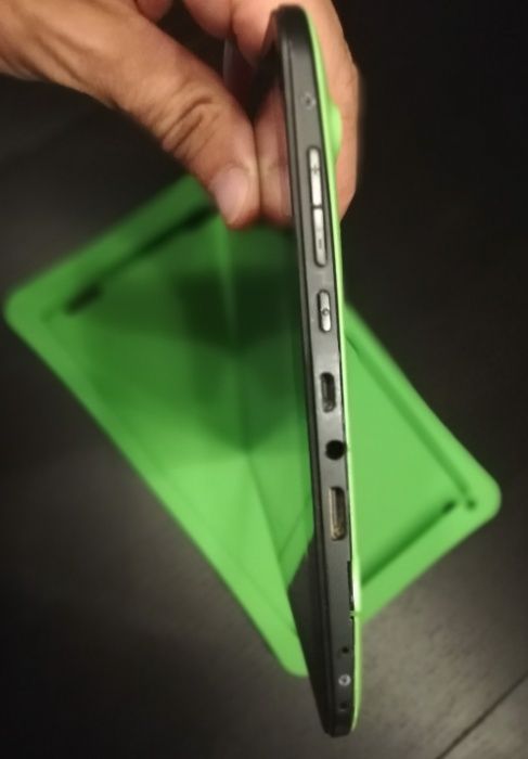 Tablet Tab4You com ecrã quebrado64343231655937123