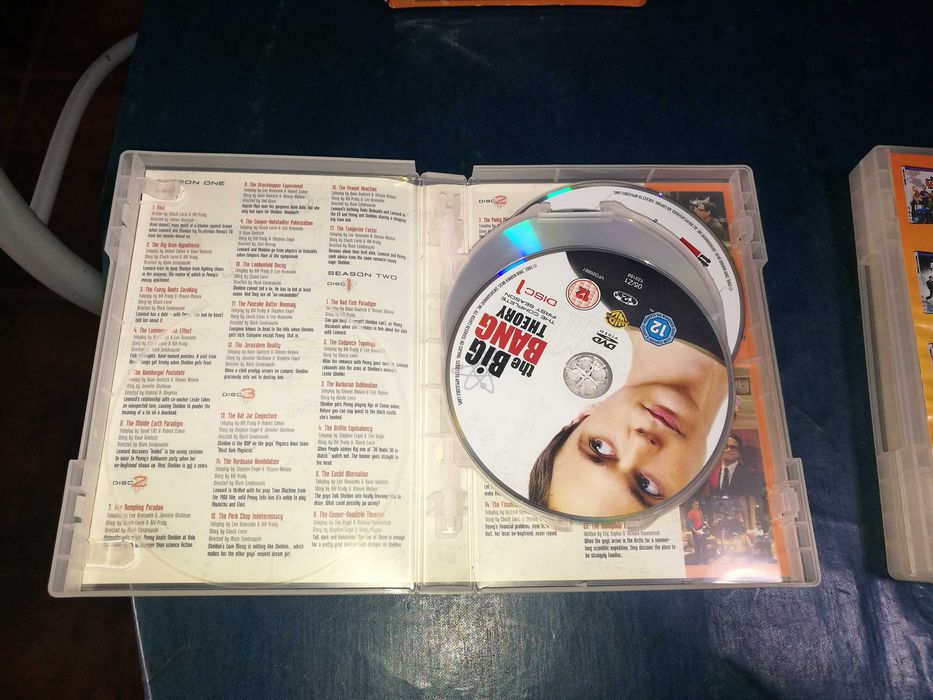 THE BIG BANG THEORY - SEASON 1-2-3-4-5 DVD (LEGENDAGEM EM iNGLÊS)