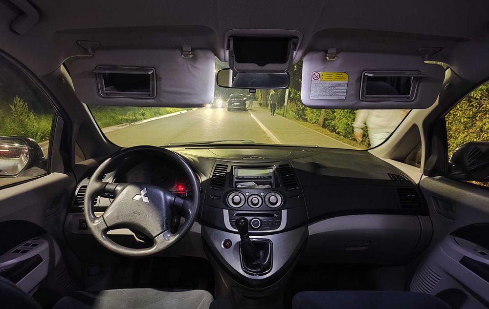 Mitsubishi Grandis Рестайл 2008