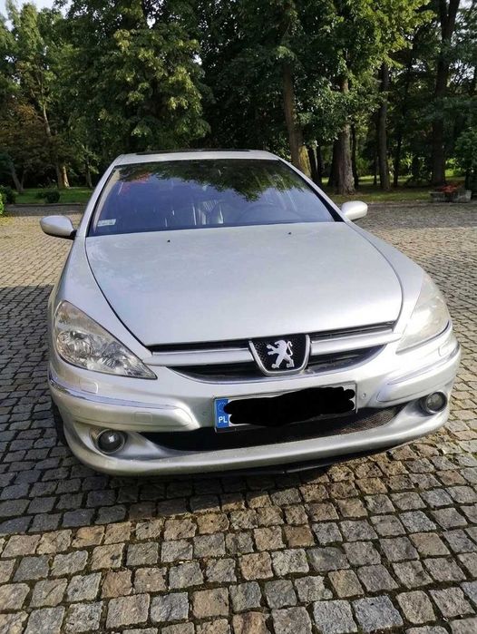 Peugeot 607