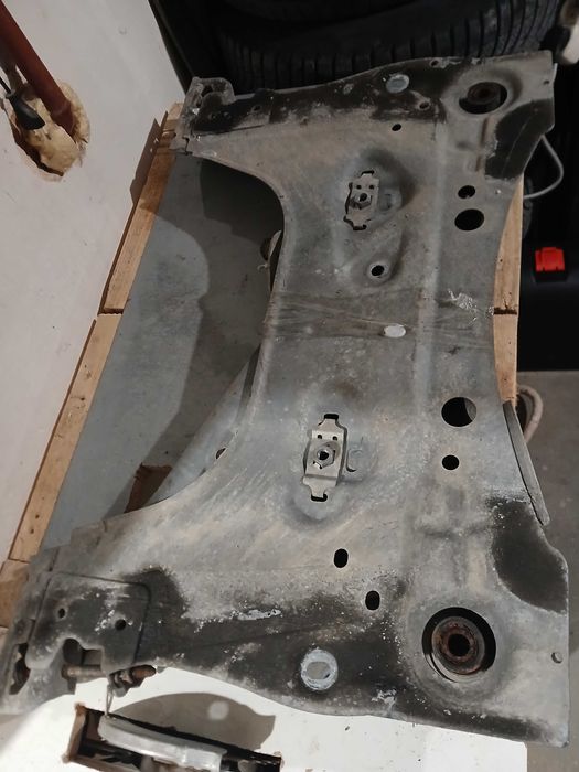 Kołyska do clio 3 2007 rok