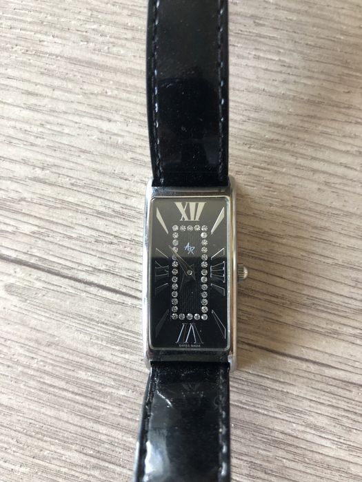 Продам годинник жіночий