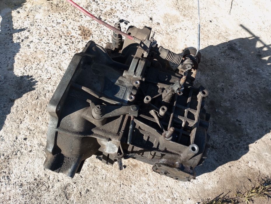 КПП коробка передач L5 t 2.0 16v бензин Kia Carens 2