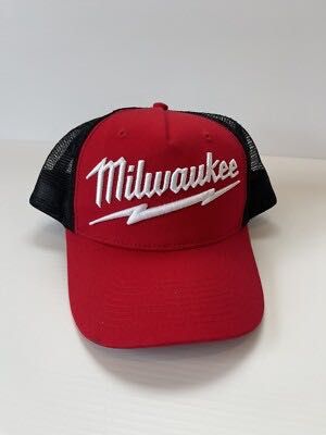 Кепка бейсболка Milwaukee