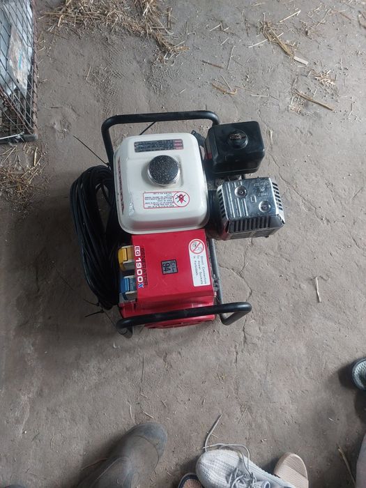 Agregad prądotwórczy  HONDA EG 1900X