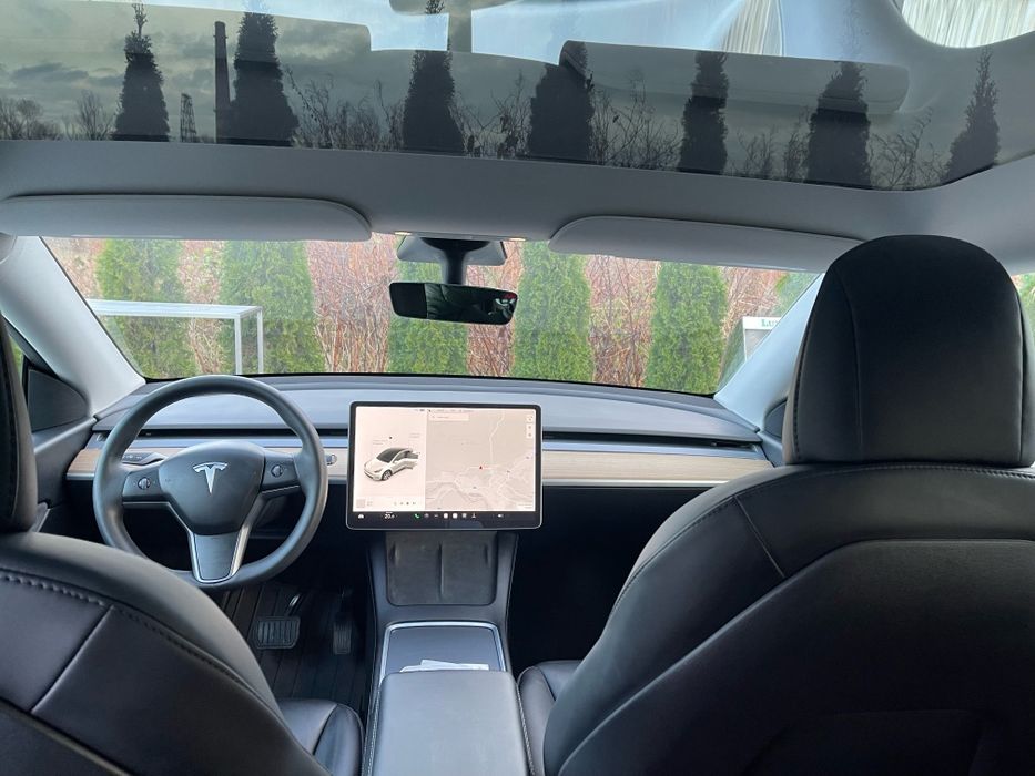 Tesla Model Y Long Range Dual Motor 82 kWh 7-ми місна