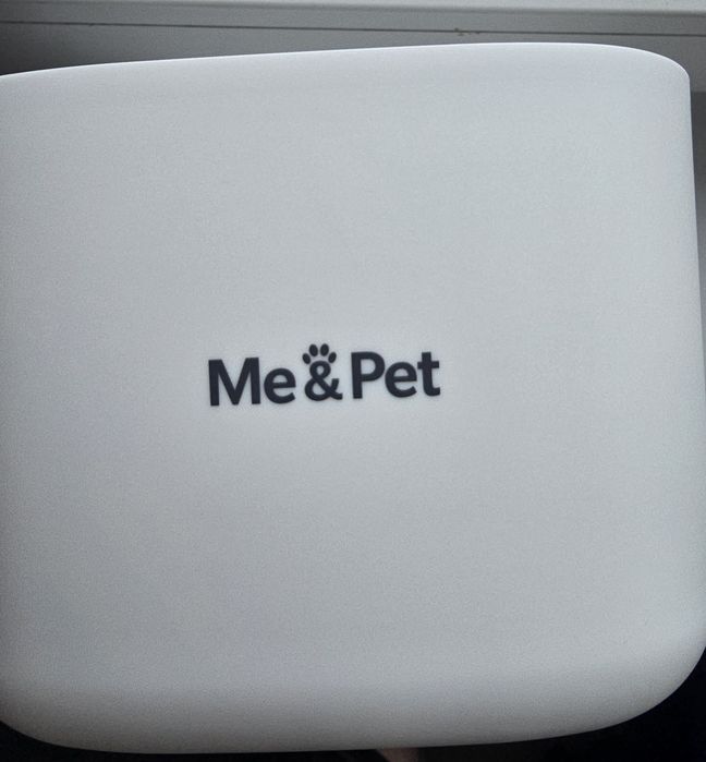 Поїлка-фонтан для котів Me& Pet 3 л