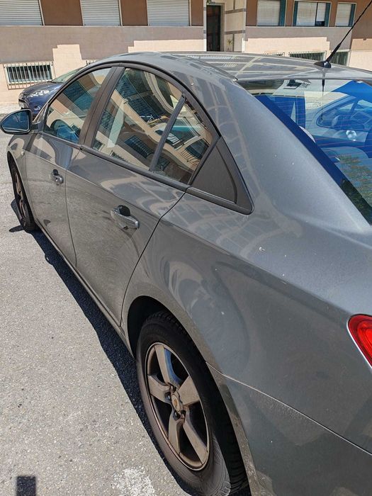 Chevrolet Cruze 1.6 LS  ( excelente estado )