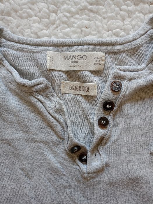 Szary cienki sweterek MANGO 140