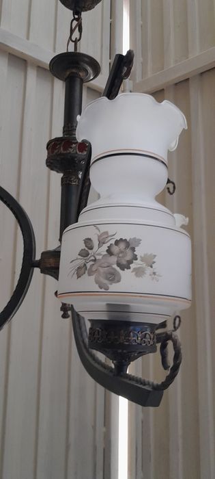 Candeeiro antigo de teto