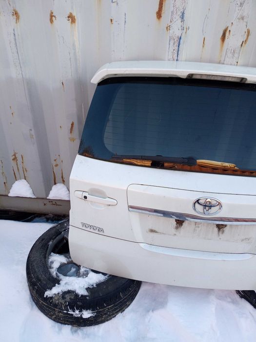 TOYOTA RAV4 III 06-12 klapa tył kompletna kolor BIAŁA PERŁA 070