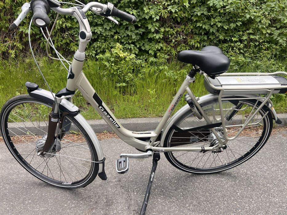 Holenderski rower elektryczny  GAZELLE ORANGE 36V NEXUS 8 /A
