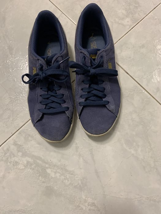 Ténis Puma azul e branco camurça