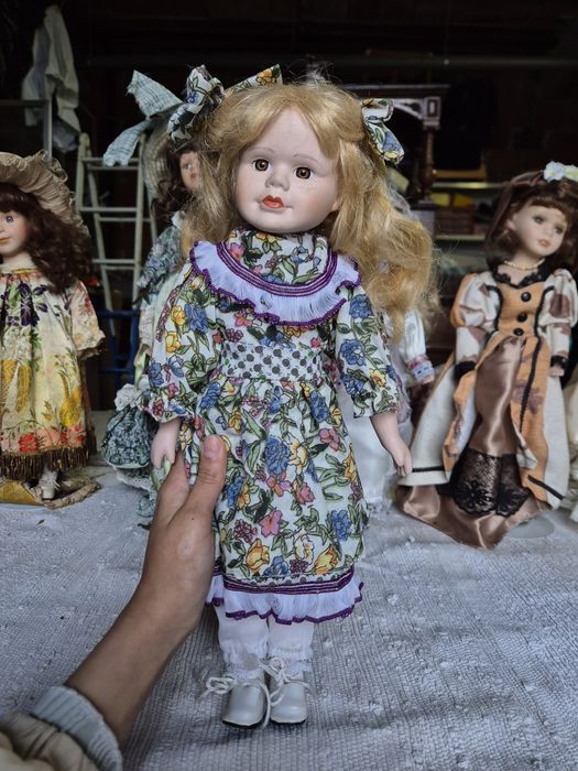 Bonecas antigas de porcelana