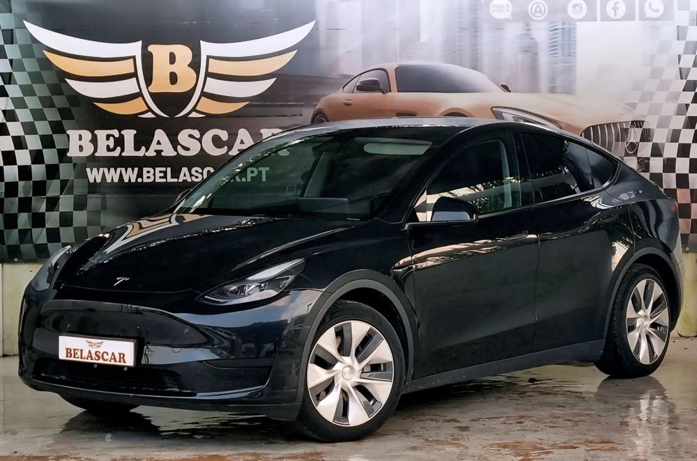 Tesla Model Y RWD