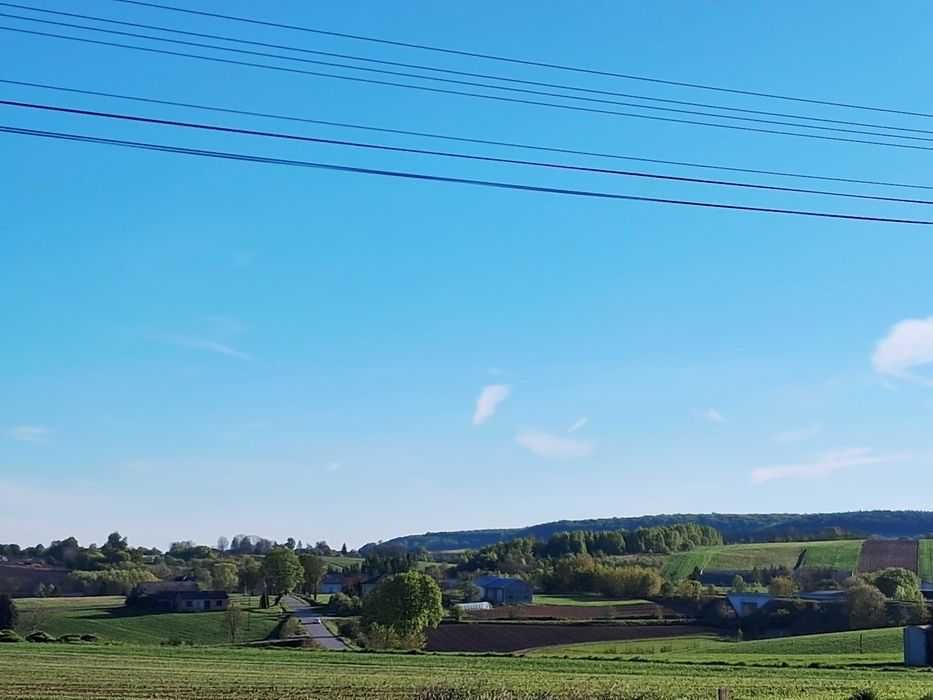 Sprzedam atrakcyjną działkę budowlano-zagrodową  UZBROJONĄ 57,75 ara. ,LAS Zalew rower nordic walking lotnisko PPG paralotnia - More