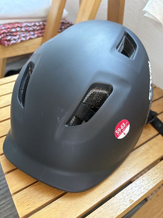 Kit completo de ciclismo (Capacete, mala, bomba de água)