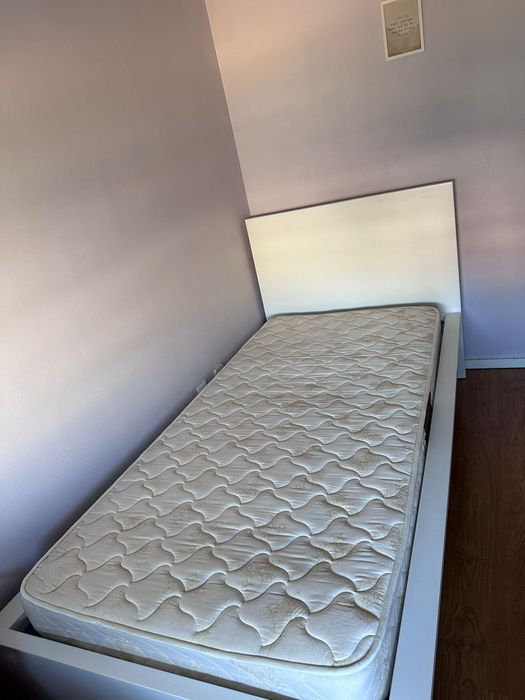 Cama solteiro como nova