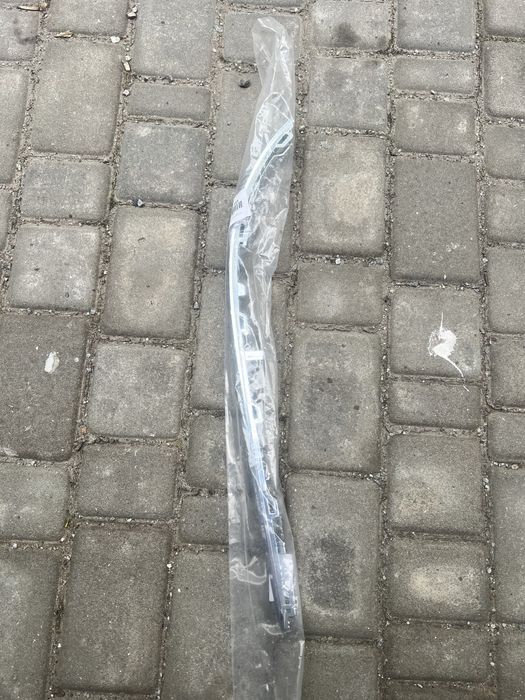 Volkswagen Passat B7,B8 Европа Америка лівий молдінг бампера заднього