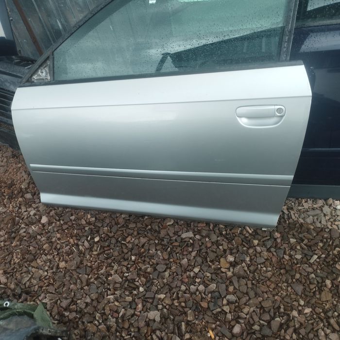 Audi a3 8p drzwi przód lewe 3 drzwiowa  kompletne ly7w europa