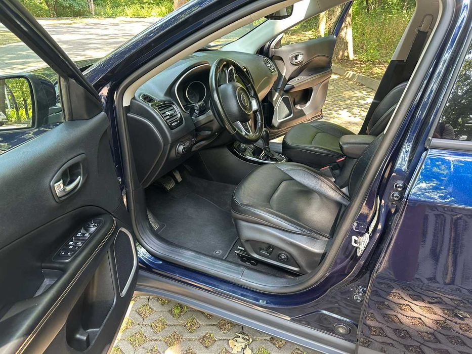 Jeep Compass 21 limited  4x4