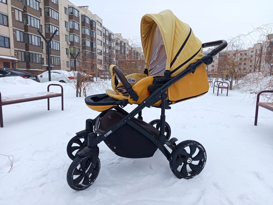 Продам універсальну дитячу каляску Tutti Viva Life 2в1