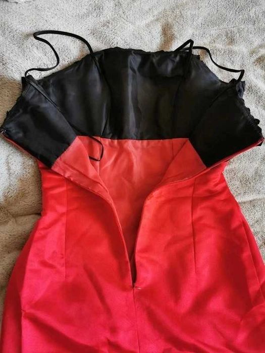 Wieczorowa elegancka sukienka