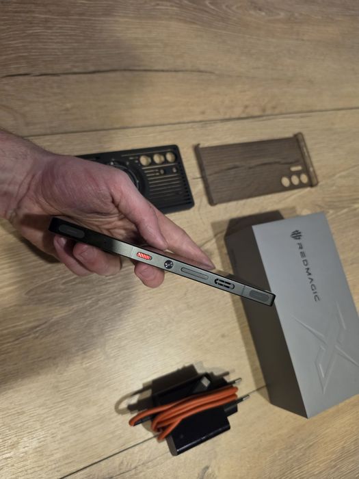 Red magic 10 pro 1TB 24GB RAM