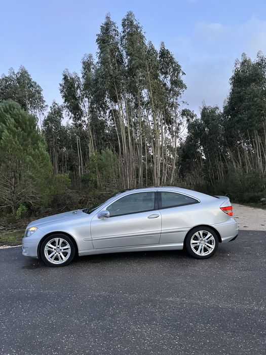 Mercedes clc 220 coupe 2011