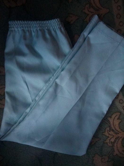 Продам штани у відмінному стані