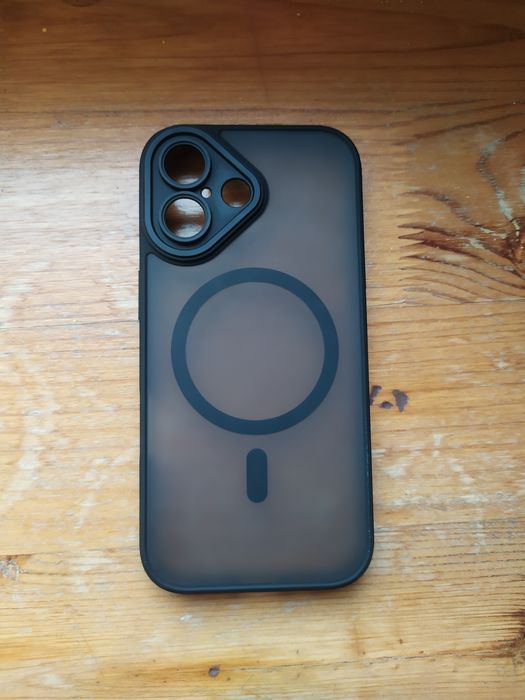 Etui iPhone 17 z MagSafe – matowe, eleganckie