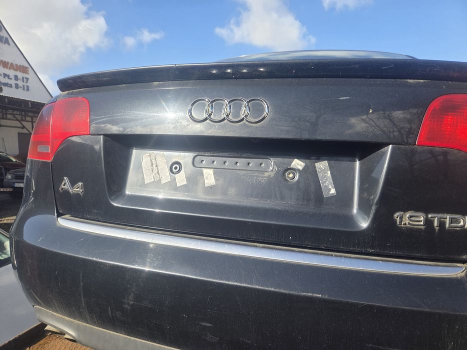 Zderzak tył Audi A4 b7  sedan