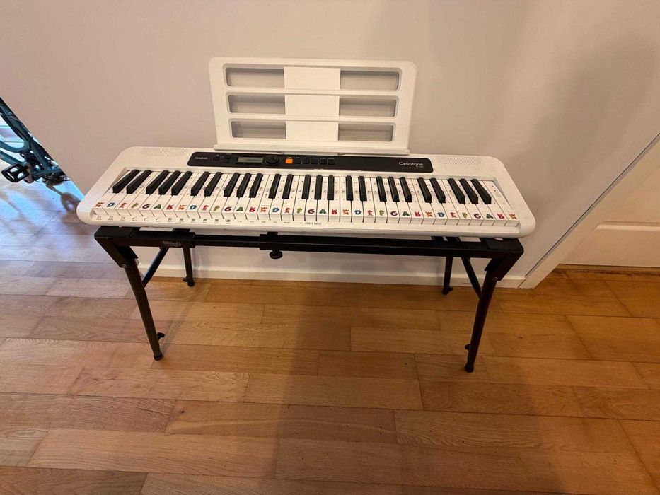 Teclado Casio Casiotone CT-S200 61 Teclas + Suporte